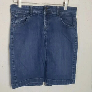 Old Navy 4 denim above the knee‎ skirt